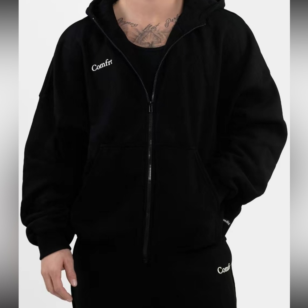 Comfrt cloud zip up hoodie. Black. Never worn!